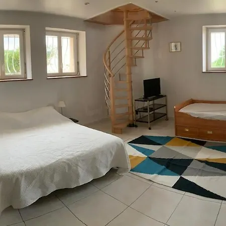 Pontaillac With Stunning Sea Views Apartment