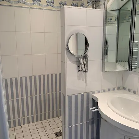 Apartment Pontaillac With Stunning Sea Views